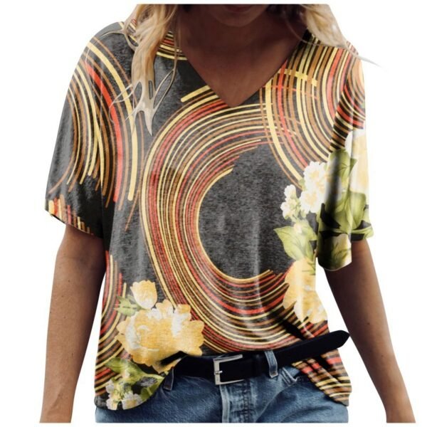 Short Sleeved T-shirt Printed On Women's Clothing - Image 9