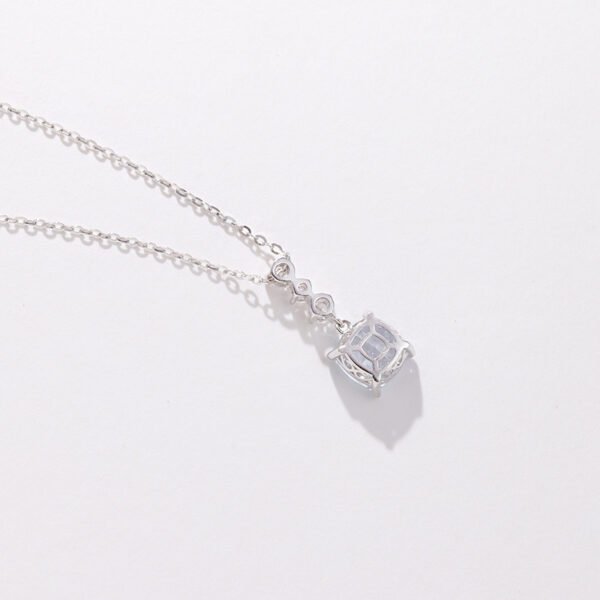 S925 Silver Zircon Necklace Female Affordable Luxury Fashion Design Sense - Image 4