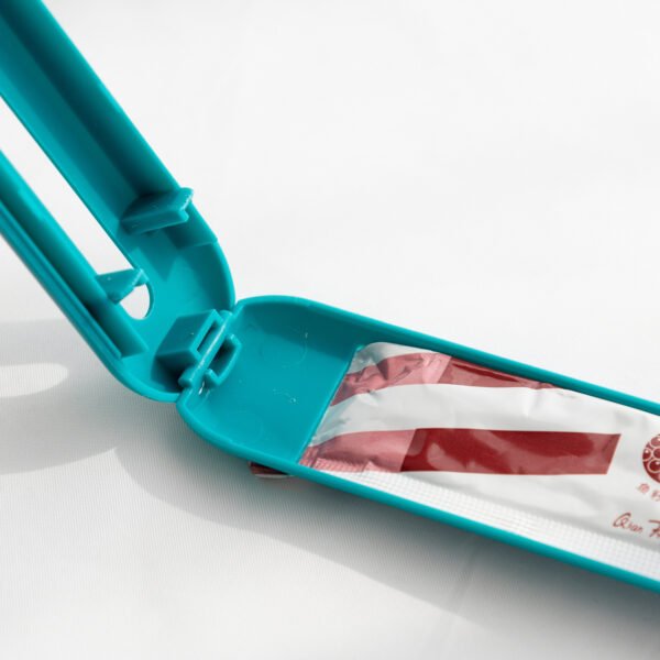 Pet Snack Feeder Spoon for Cats - Image 3