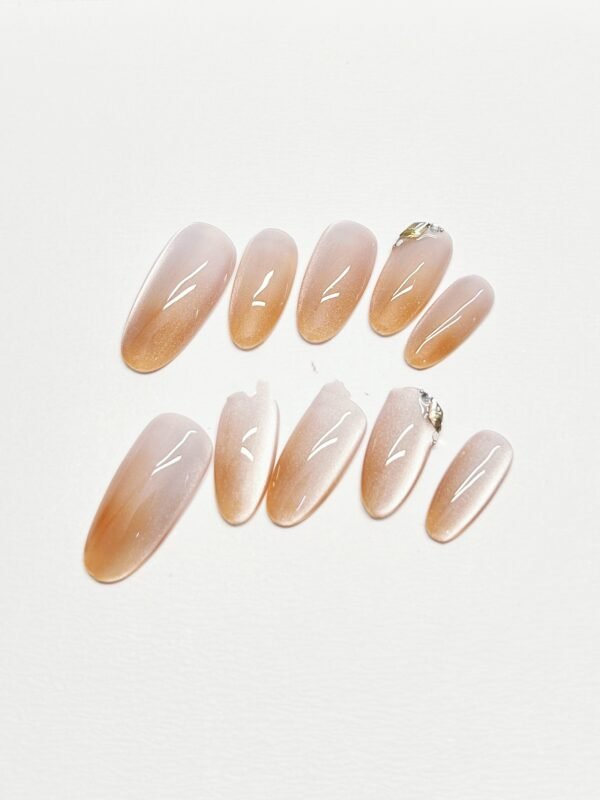 High-end White Temperament Nail Sticker - Image 2