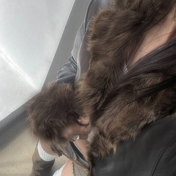 American Street Loose Fur Collar Leather Coat - Image 4