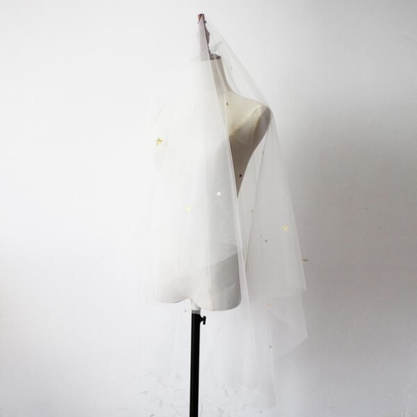 Star Style Hand Sewn Metal Combed Bridal Veil - Image 4
