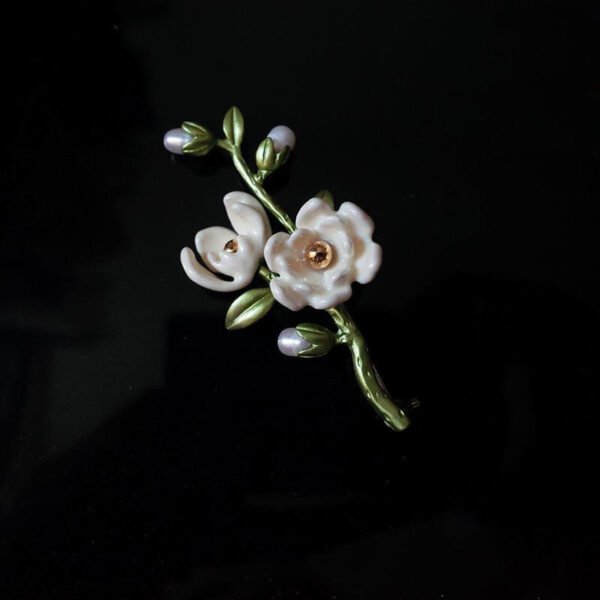 Annie Flower You Are My Heroine, Retro Art And Elegant White Magnolia Brooch Accessories