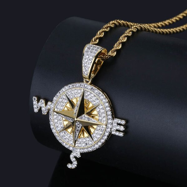 Men's Compass Compass Shaped Personality Necklace - Image 3