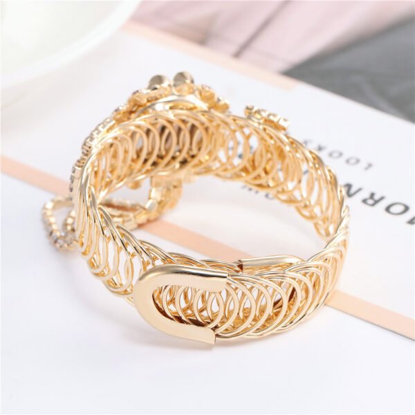 All-match Ladies Diamond Claw Chain Quartz Watch - Image 3