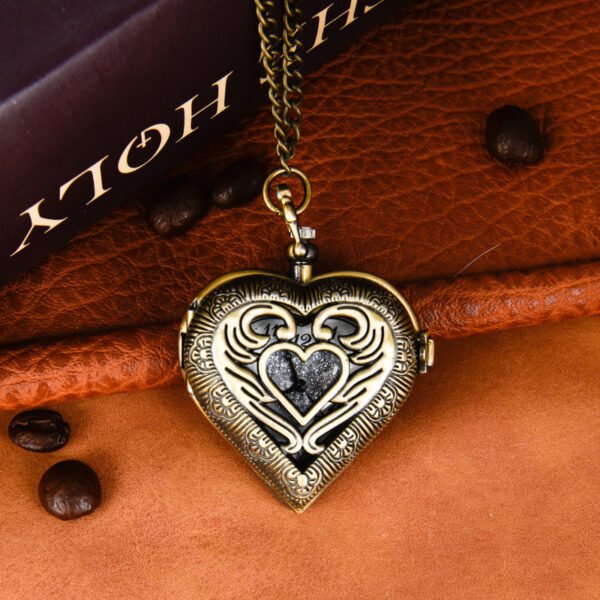 Quartz Watch Retro Hollow Heart-shaped Pocket Watch With Diamond - Image 10