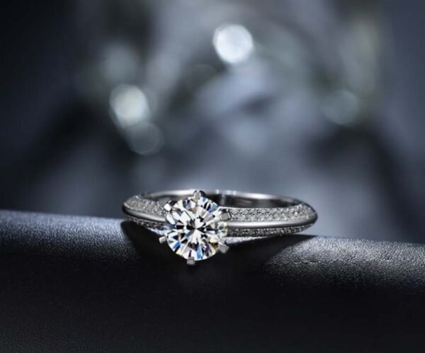 Six-claw paved with diamond luxury ring - Image 6
