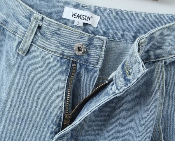 High Waist Loose Boyfriend Style Cargo Jeans - Image 3
