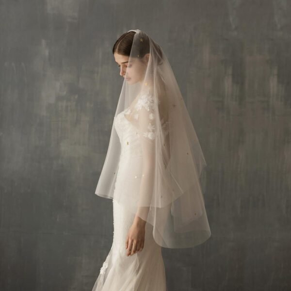 Star Style Hand Sewn Metal Combed Bridal Veil - Image 5