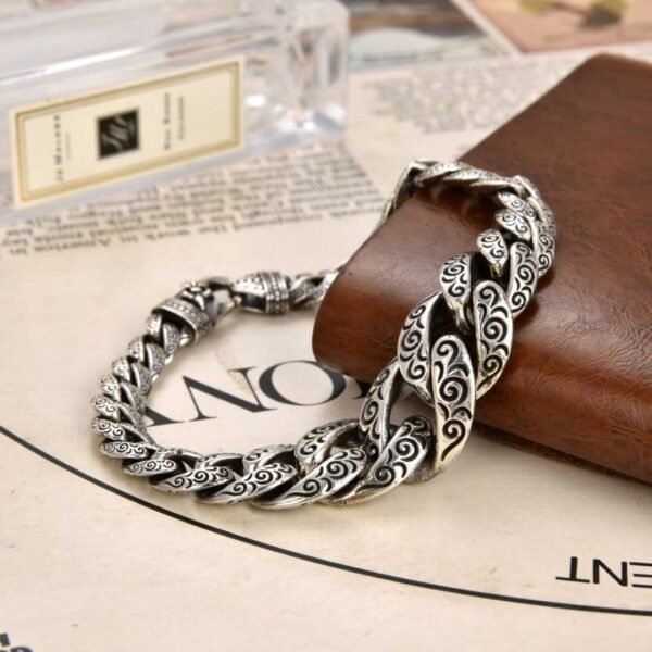 Domineering Retro Double Chinese Dragon Heads Bracelet - Image 2