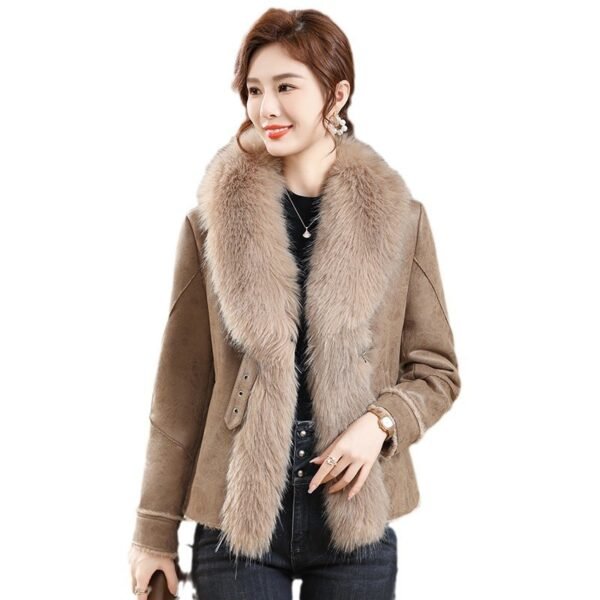 Chic Fur-Trimmed Short Coat – Stylish Winter for Women - Image 6