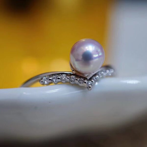 Women's 18k Gold And Diamond V-shaped Fashion Simple Ring - Image 7