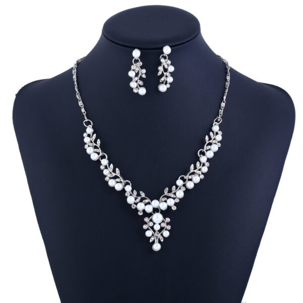 Aliexpress explosion of European and American fashion chain set sweet temperament all-match pearl diamond earrings necklace bride suit - Image 3