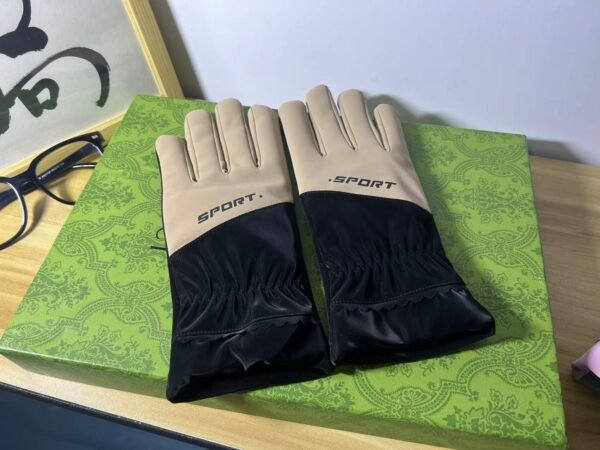 Touch Screen Student Wind-proof And Cold Protection Knitted Gloves Thickened - Image 9