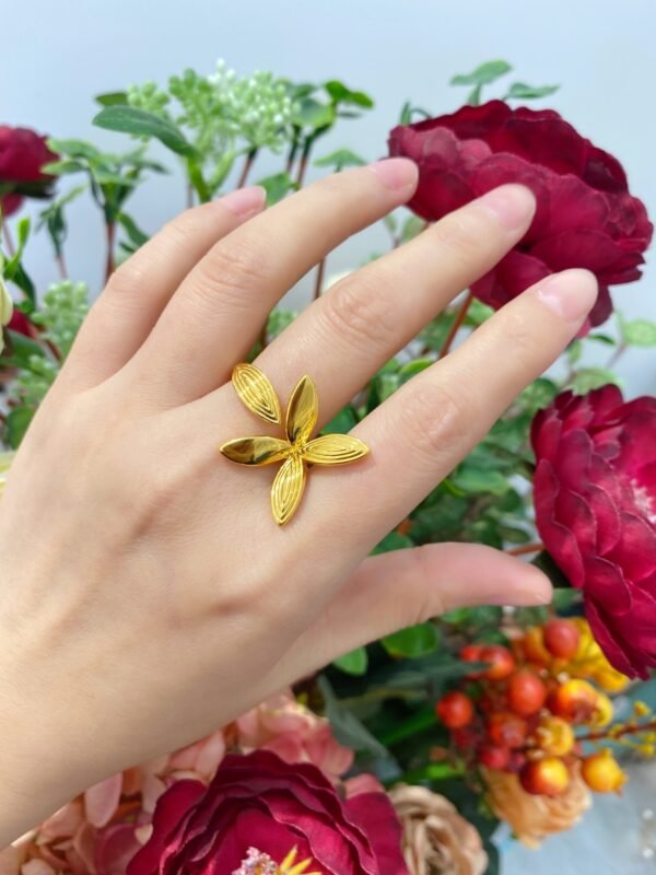 Pure Gold Foot 999 Gold Butterfly Flower Ring Weighs - Image 3