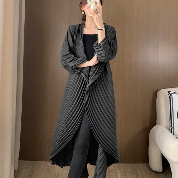 Manual Crimping Female Long Trench Coat - Image 4