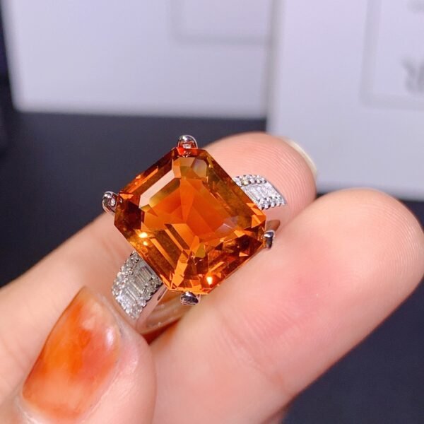 Large Grain Natural Citrine Ring Black Velvet - Image 3