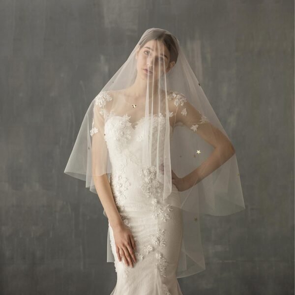 Star Style Hand Sewn Metal Combed Bridal Veil - Image 6