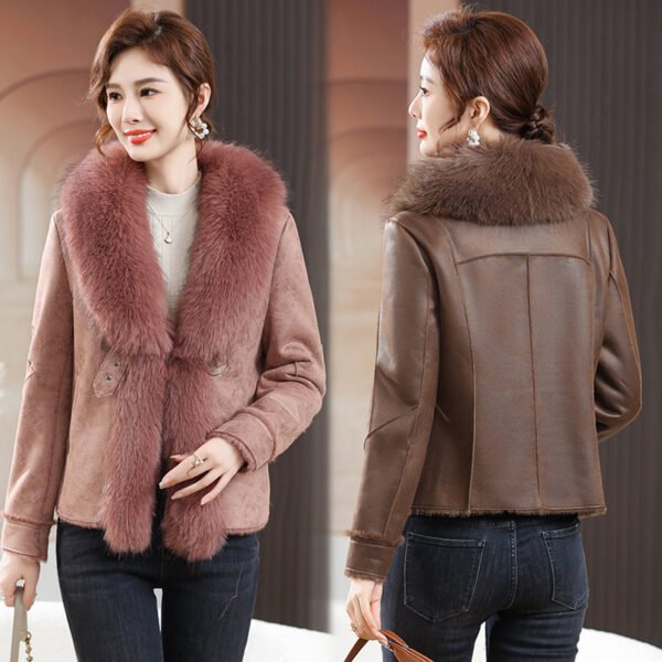 Chic Fur-Trimmed Short Coat – Stylish Winter for Women - Image 3