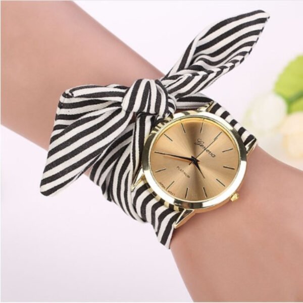 Trendy Fashion Personality Non-buckle Hand Tie Flower Band Watch - Image 7
