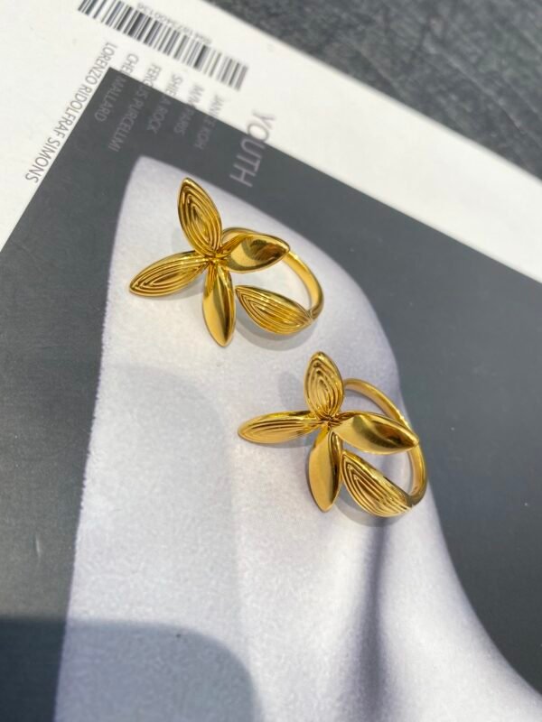 Pure Gold Foot 999 Gold Butterfly Flower Ring Weighs - Image 5