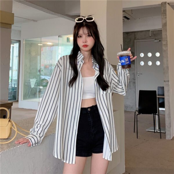 Women's Vertical Striped Long-sleeved Shirt - Image 2