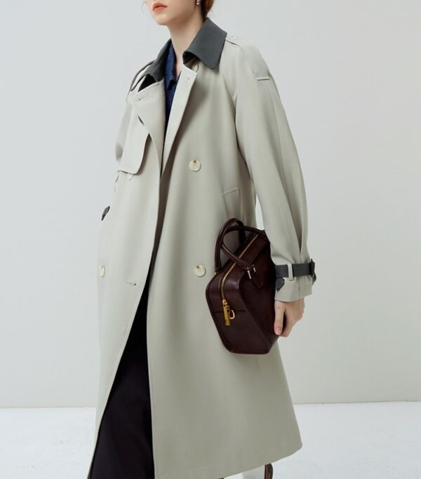 Luxurious Windbreaker coat - Image 6