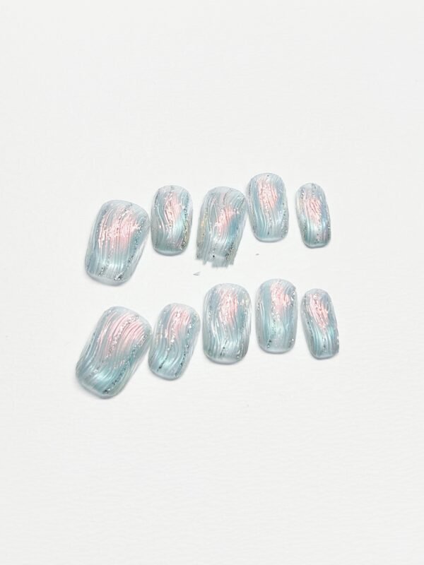 Blue Cat's Eye Short Fake Nails - Image 3