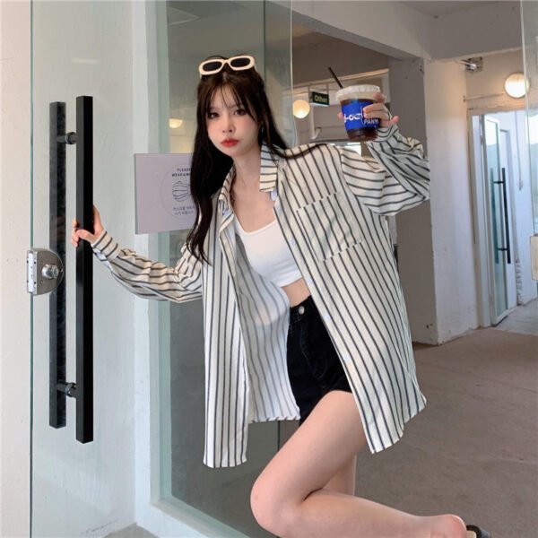 Women's Vertical Striped Long-sleeved Shirt - Image 3