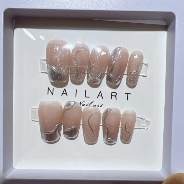 Handmade Manicure Wear Cat's Eye Gradient - Image 2