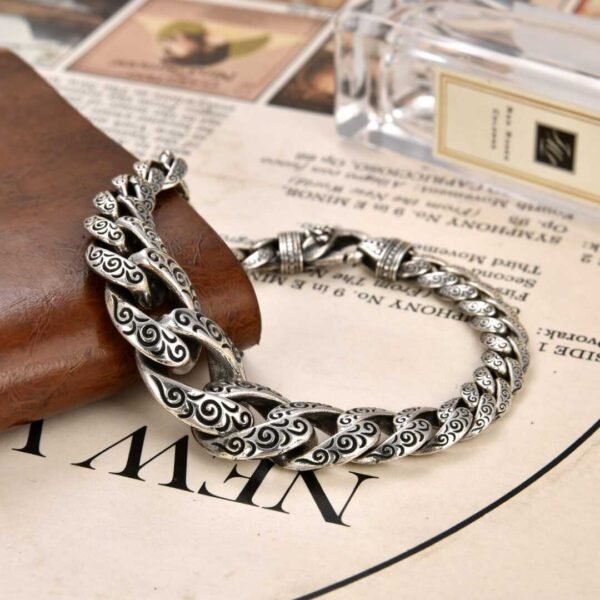 Domineering Retro Double Chinese Dragon Heads Bracelet - Image 6