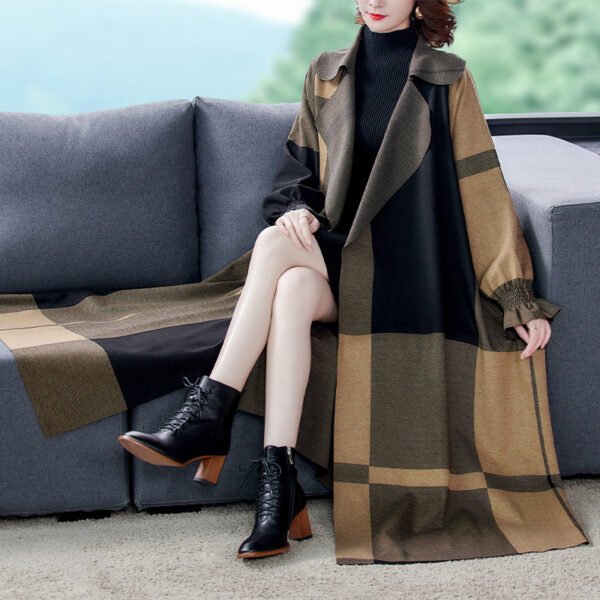 Elegant Plaid Trench Coat - Image 4