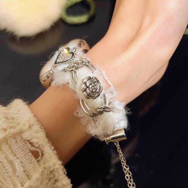 Star Butterfly Knit Strap Small Fragrance Band Winter Red - Image 3