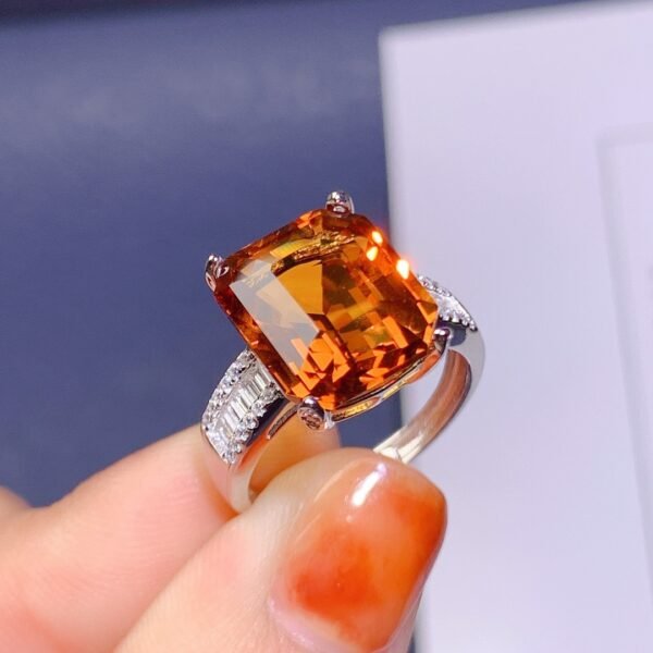 Large Grain Natural Citrine Ring Black Velvet - Image 2