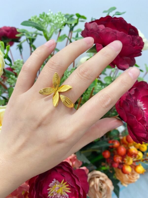 Pure Gold Foot 999 Gold Butterfly Flower Ring Weighs - Image 4