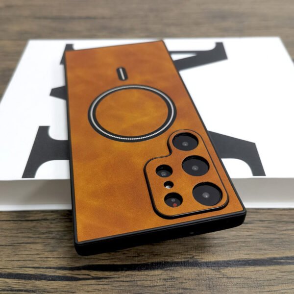 Small Sheepskin Pattern Magnetic Phone Case - Image 9
