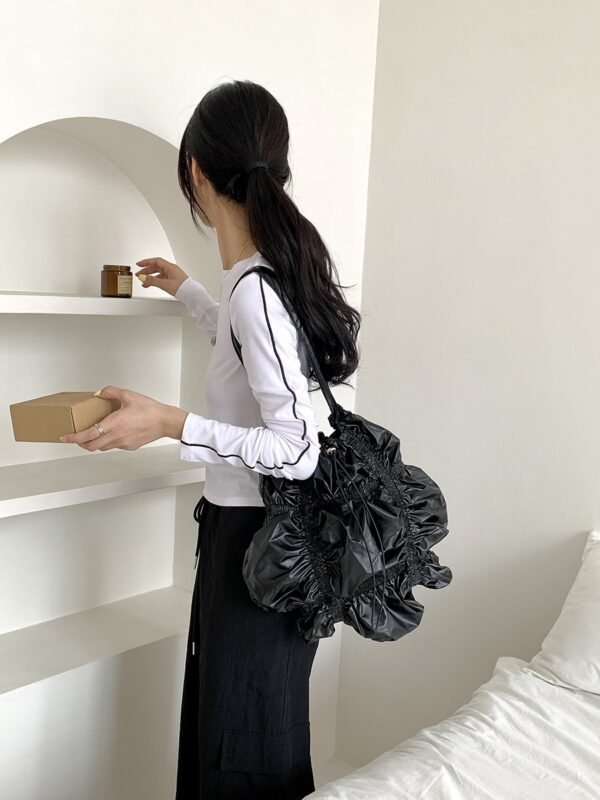 Special-interest Design Pleated Large Capacity Shoulder Bag - Image 10