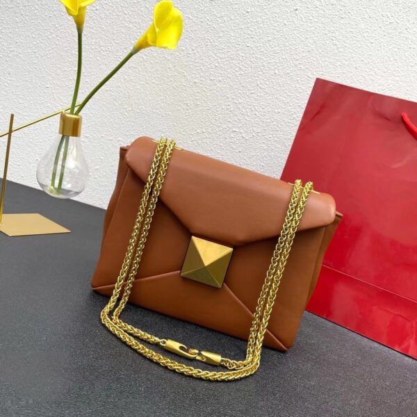Women's Fashion All-match Retro Brass Large Rivet Chain Bag - Image 4