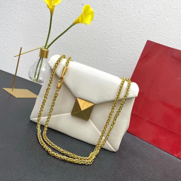Women's Fashion All-match Retro Brass Large Rivet Chain Bag - Image 2