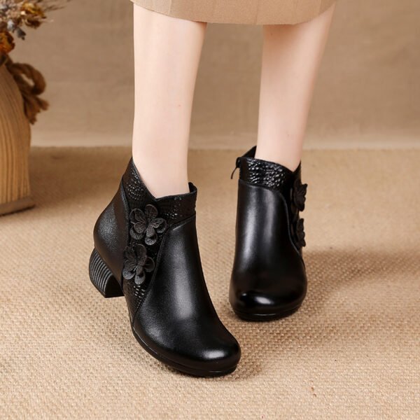 Soft Surface Cattlehide Leather Fashion Medium Chunky Heel Flower Martin Boots - Image 2