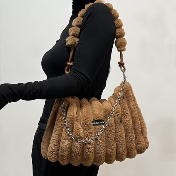Plush Retro One-shoulder Crossbody Bag - Image 3