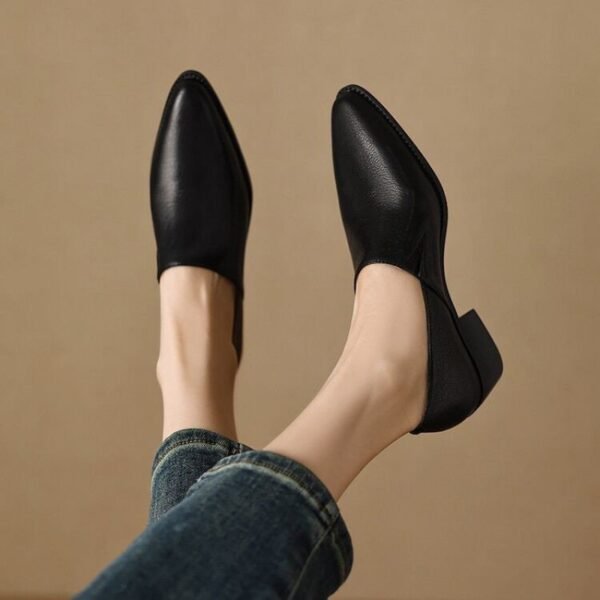Autumn Women's Small Leather Shoes Comfortable Root Wild Fashion Solid Color - Image 2