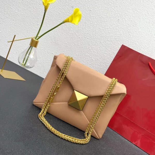 Women's Fashion All-match Retro Brass Large Rivet Chain Bag - Image 9