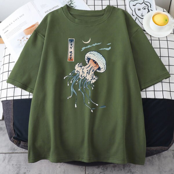 Swimming Color Jellyfish Printed Men's Cotton T-shirt - Image 4