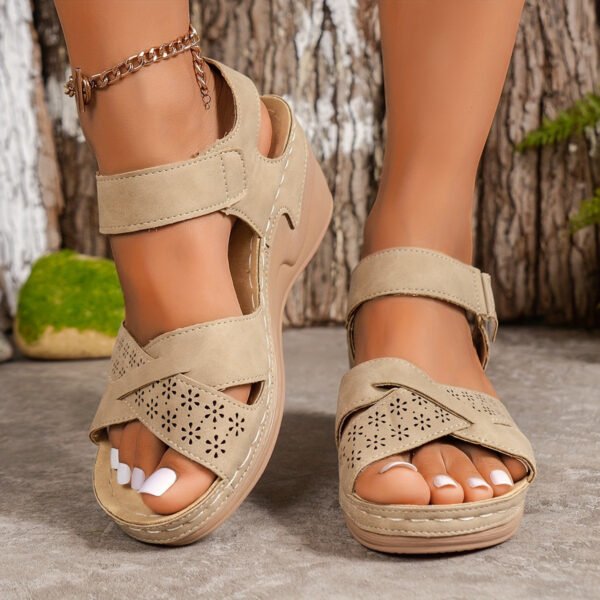 Women's Plus Size Velcro Platform Hollow-out Sandals - Image 3
