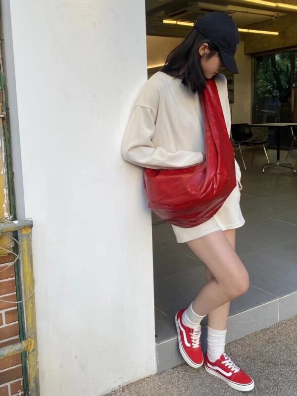 New Niche Oil Wax Leather Shoulder Messenger Bag - Image 4
