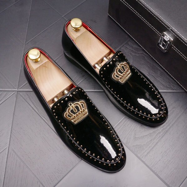 Trendy Retro Bright Leather Slip-on Increased By Men's Pointed Leather Shoes - Image 2