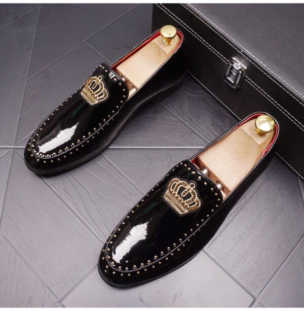 Trendy Retro Bright Leather Slip-on Increased By Men's Pointed Leather Shoes - Image 4