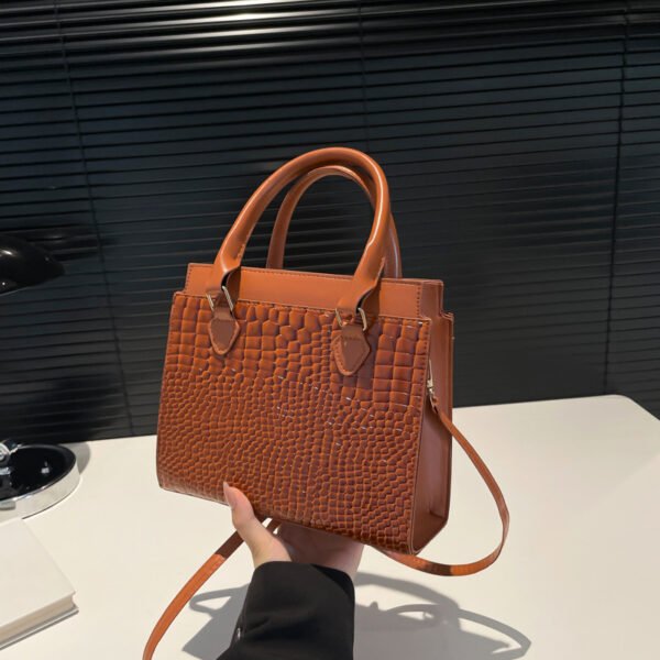Large-capacity Textured Commuter Tote Pattern Shoulder Messenger Bag - Image 9
