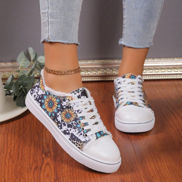 Versatile Flat Bottomed Student Lace Up Canvas Shoes - Image 10